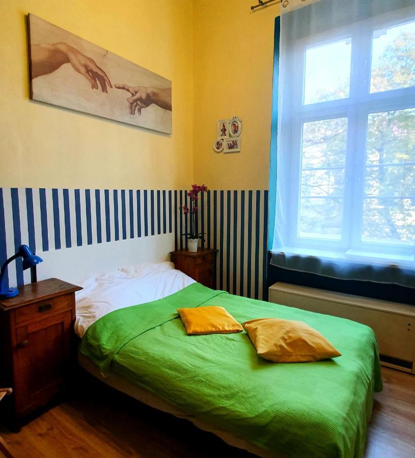 The Apartment In Strict City Center. Self Check-In Kraków Eksteriør billede